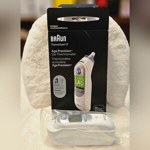 Braun ThermoScan 7 Ear Thermometer, Age Precision